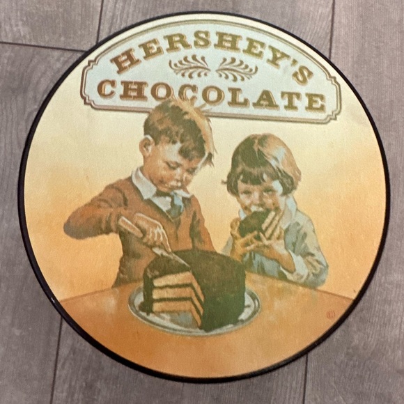 Vintage Hershey's Chocolate Collectible Round Tin - Picture 13 of 15